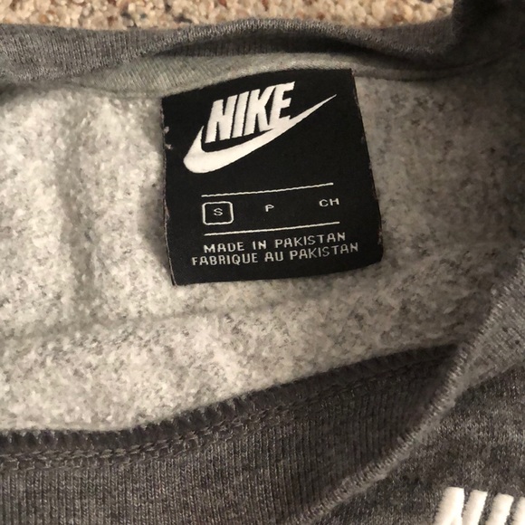 Nike sweatshirt - Picture 4 of 4